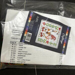 Craftways | Santa Kitties Trivet Kit | 560323